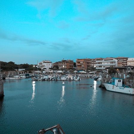 Roma Al Mare! Le Comete Del Borghetto Lido di Ostia Exterior photo